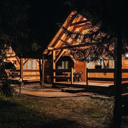 Aldeamento Turístico Ranczo Targówka - Relaks W Naturze, Glamping I Targowka