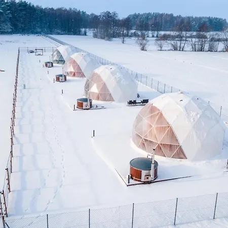 Aldeamento Turístico Ranczo Targówka - Relaks W Naturze, Glamping I
