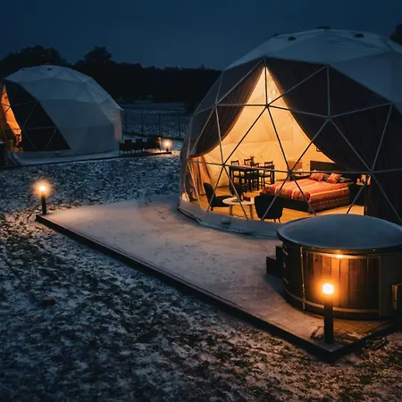 Ranczo Targówka - Relaks W Naturze, Glamping I Aldeamento Turístico Targowka
