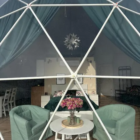 Aldeamento Turístico Ranczo Targówka - Relaks W Naturze, Glamping I *
