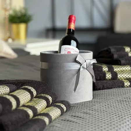 Vakantiepark Ranczo - I Glamping Z Balia I Sauna Wsrod Natury I Zwierzat Targowka