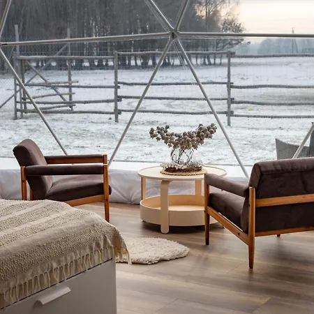 Ranczo Targówka - Relaks W Naturze, Glamping I Aldeamento Turístico