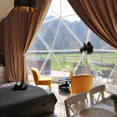Ranczo Targówka - Relaks W Naturze, Glamping I Aldeamento Turístico *